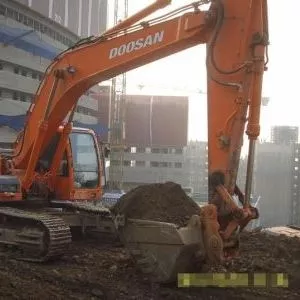 Экскаватор гусеничный Doosan DX300LC (2008г)