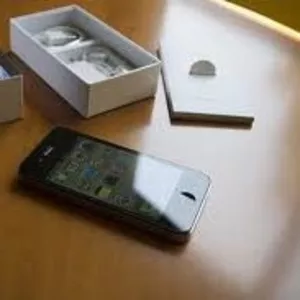 Apple iPhone 4G 32GB (разблокирована )