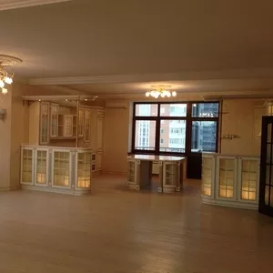 4х комнатная квартира 217 м²,  7/19 эт.