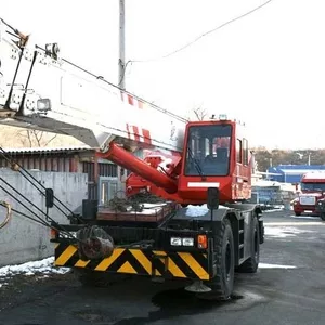 Японский самоходный кран Тадано.