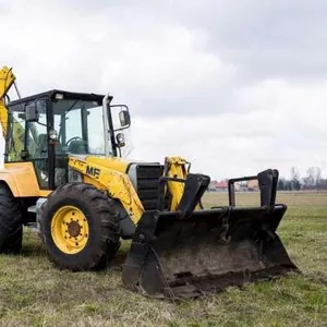 Экскаватор-погрузчик Fermec MF 965 860 JCB 3CX 4cx на равных колесах