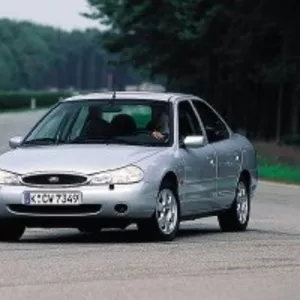  на запчасти автомобиль Ford Mondeo GLX (хетчбек) 